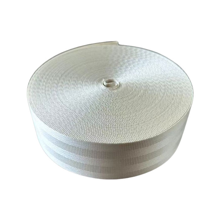 Pourquoi choisir une sangle en polyester pour les ceintures de sécurité automobiles blanches ?